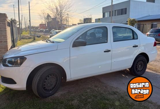 Autos - Volkswagen Voyage Trendline 2016 Nafta 237000Km - En Venta