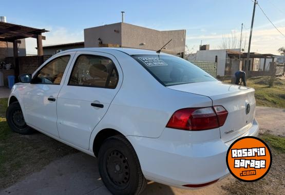 Autos - Volkswagen Voyage Trendline 2016 Nafta 237000Km - En Venta