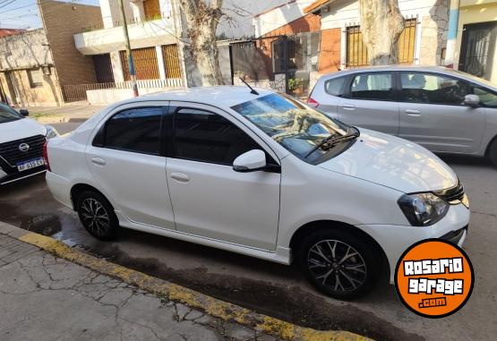 Autos - Toyota Etios 2020 Nafta 34000Km - En Venta