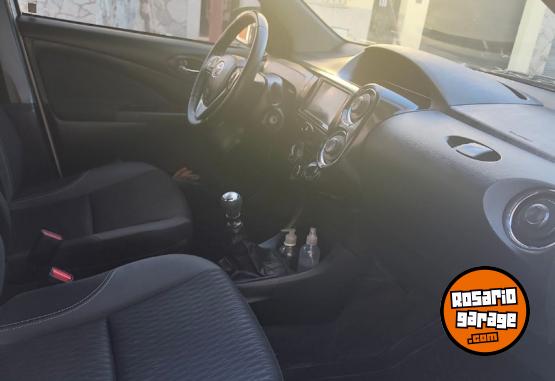 Autos - Toyota Etios 2020 Nafta 34000Km - En Venta