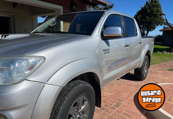Camionetas - Toyota HILUX SRV 2009 Diesel 267000Km - En Venta