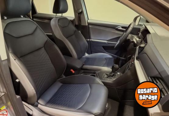 Autos - Volkswagen TAOS COMFORTLINE 2025 Nafta 9500Km - En Venta