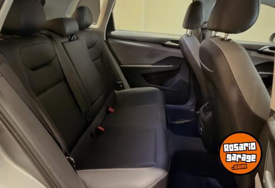 Autos - Volkswagen TAOS COMFORTLINE 2025 Nafta 9500Km - En Venta