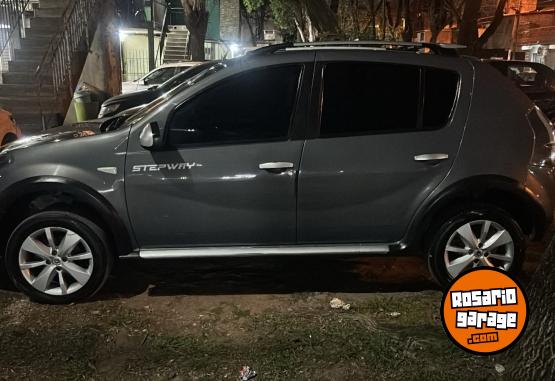 Autos - Renault Sandero stepway 2011 Nafta 166050Km - En Venta