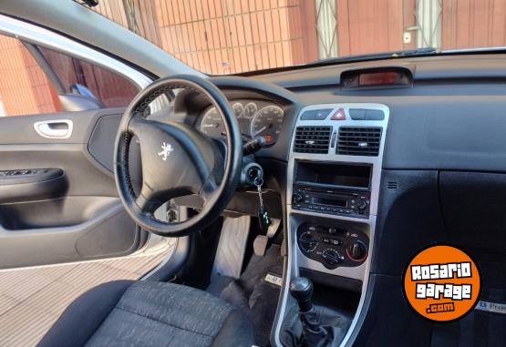 Autos - Peugeot 307 2005 Nafta 260000Km - En Venta