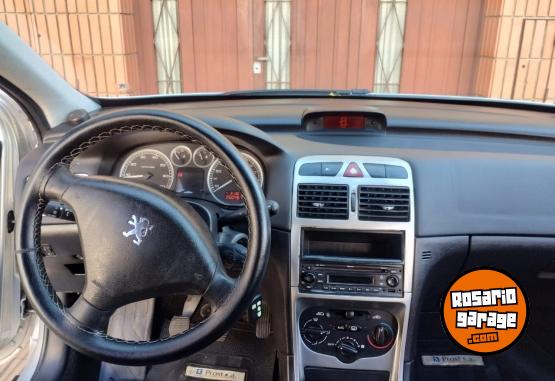 Autos - Peugeot 307 2005 Nafta 260000Km - En Venta