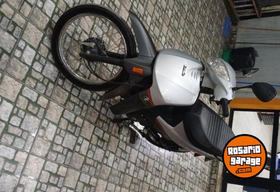 Motos - Zanella Zb 110 2025 Nafta 10100Km - En Venta