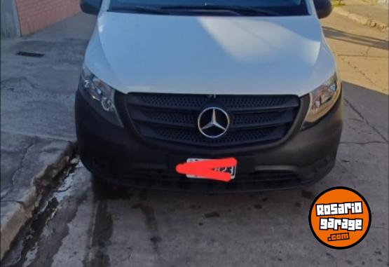 Camionetas - Mercedes Benz Vito 2015 Diesel 215000Km - En Venta