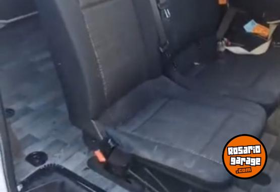 Camionetas - Mercedes Benz Vito 2015 Diesel 215000Km - En Venta