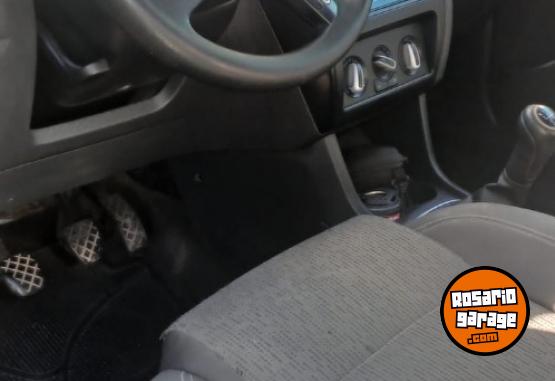 Autos - Volkswagen Suran 1.6L 5D 2012 Nafta 136000Km - En Venta