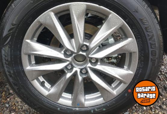 Autos - Toyota Corola cross 2024 Nafta 20000Km - En Venta
