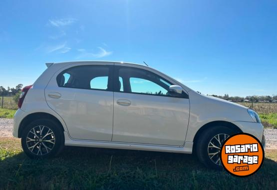 Autos - Toyota Etios platiniun autom�tic 2018 Nafta 79000Km - En Venta