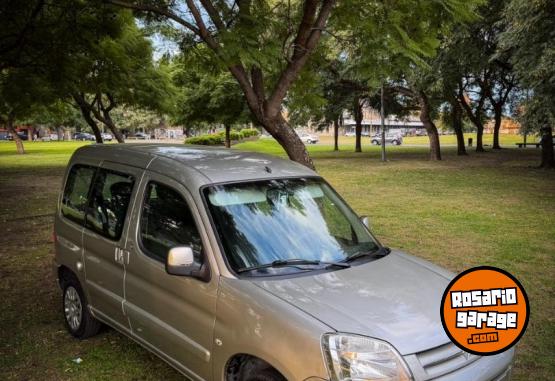 Utilitarios - Citroen berlingo 2011 Nafta 134000Km - En Venta