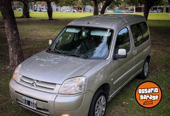 Utilitarios - Citroen berlingo 2011 Nafta 134000Km - En Venta