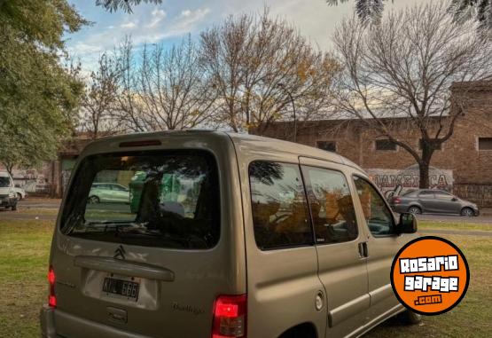 Utilitarios - Citroen berlingo 2011 Nafta 134000Km - En Venta