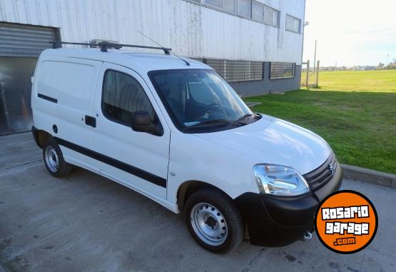 Utilitarios - Peugeot Partner 2024 Diesel 75000Km - En Venta