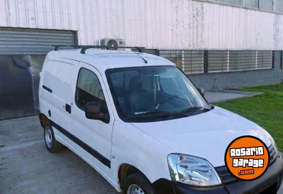 Utilitarios - Peugeot Partner 2024 Diesel 75000Km - En Venta