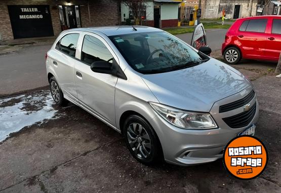 Autos - Chevrolet Onix joy 2018 Nafta 130000Km - En Venta