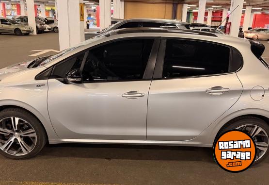 Autos - Peugeot 208 GT 2017 Nafta 85000Km - En Venta