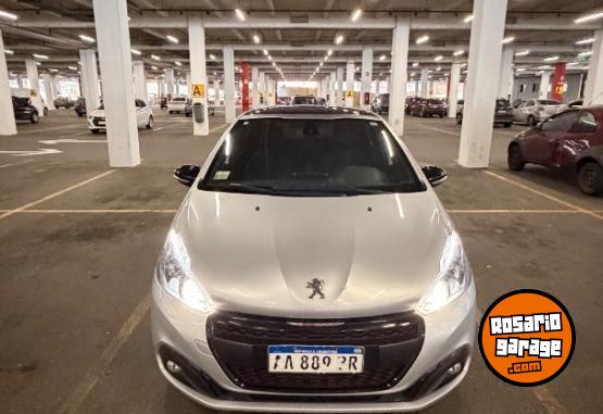 Autos - Peugeot 208 GT 2017 Nafta 85000Km - En Venta