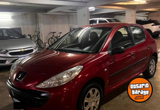 Autos - Peugeot 207 2009 Nafta 201000Km - En Venta