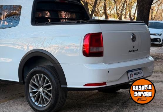 Utilitarios - Volkswagen Saveiro Highline 2017 Nafta 134000Km - En Venta