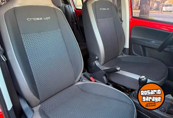 Autos - Volkswagen Up Cross 2017 Nafta 44850Km - En Venta