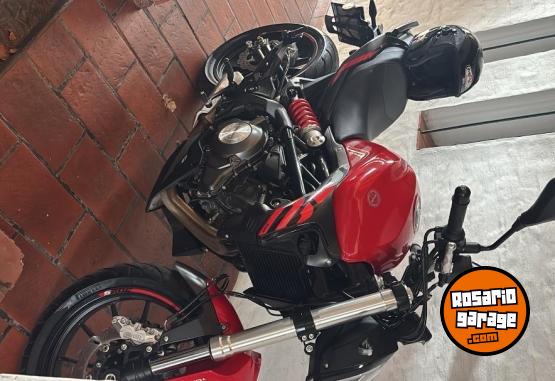 Motos - Benelli 302 2022 Nafta 10500Km - En Venta