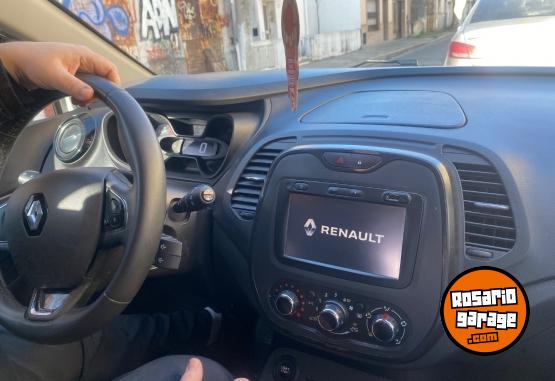 Autos - Renault Capture 2019 Nafta 75500Km - En Venta