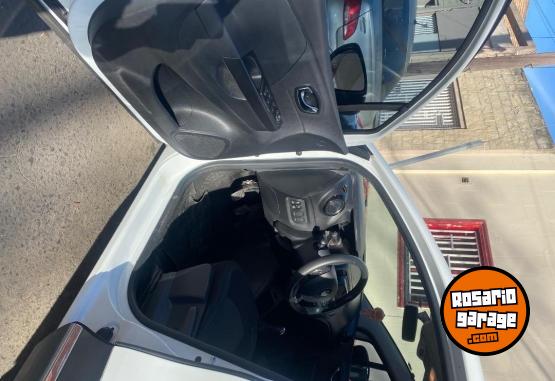 Autos - Renault Capture 2019 Nafta 75500Km - En Venta