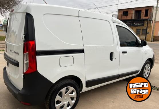 Utilitarios - Renault KANGOO EXPRESS CONFORT 2022 Nafta 65606Km - En Venta