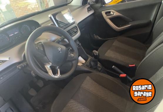 Autos - Peugeot 208 2018 Nafta 85000Km - En Venta