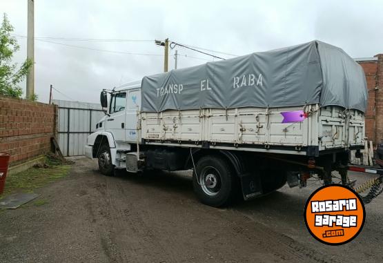 Camiones y Grúas - CAMION CON CARROCERIA MERCEDES BENZ 1634 - En Venta