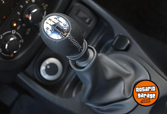 Autos - Renault DUSTER 4X4 2017 Nafta 80000Km - En Venta