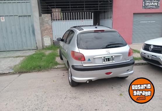 Autos - Peugeot 206 2005 Diesel 190000Km - En Venta