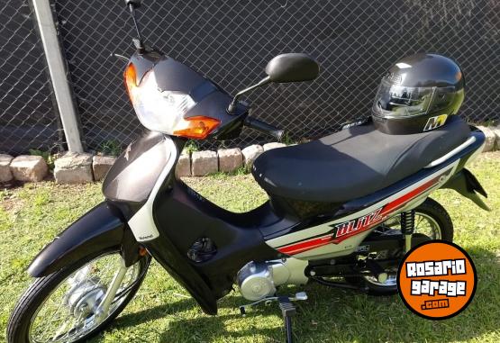 Motos - Motomel Blitz v8 2023 Nafta 4700Km - En Venta