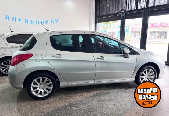 Autos - Peugeot 308 active + agregados 2014 Diesel 165000Km - En Venta