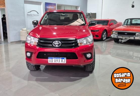 Camionetas - Toyota Hilux dx cabina doble 2019 Diesel 112000Km - En Venta