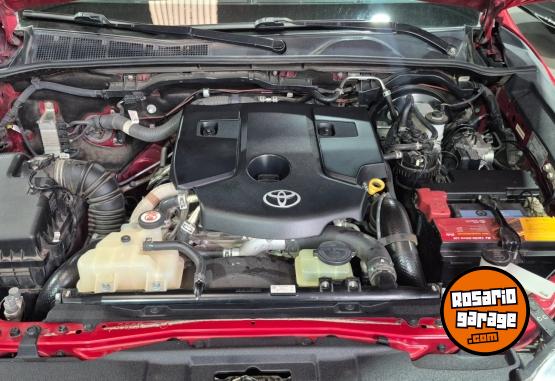 Camionetas - Toyota Hilux dx cabina doble 2019 Diesel 112000Km - En Venta