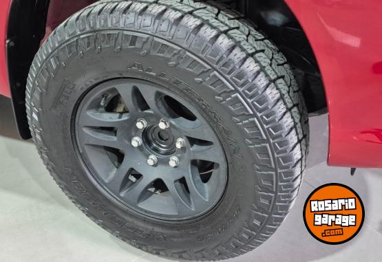 Camionetas - Toyota Hilux dx cabina doble 2019 Diesel 112000Km - En Venta