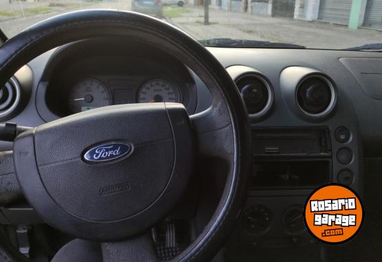 Autos - Ford Fiesta 2003 Nafta 147000Km - En Venta