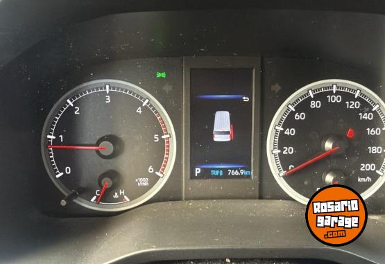 Utilitarios - Toyota Hiace 2023 Diesel 10700Km - En Venta
