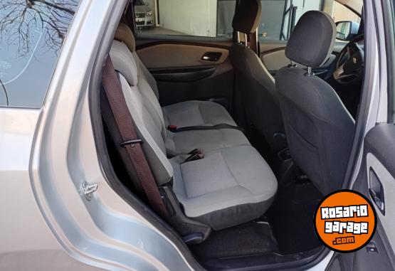 Autos - Chevrolet Spin ltz 7 asientos 2017 Nafta 130000Km - En Venta