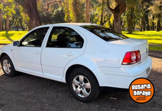 Autos - Volkswagen BORA 2011 Nafta 134538Km - En Venta