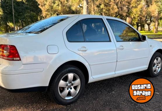 Autos - Volkswagen BORA 2011 Nafta 134538Km - En Venta