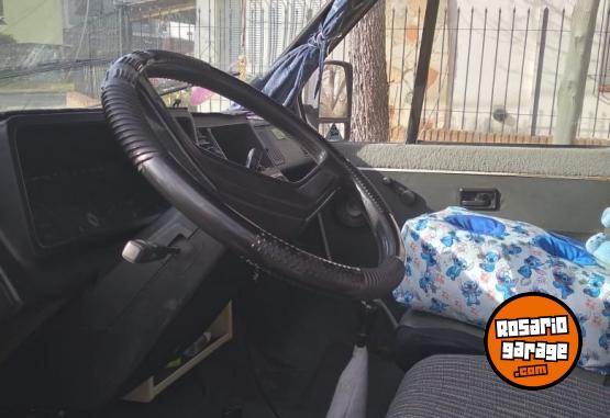 Utilitarios - Renault TRAFIC 1992 Nafta 111111Km - En Venta