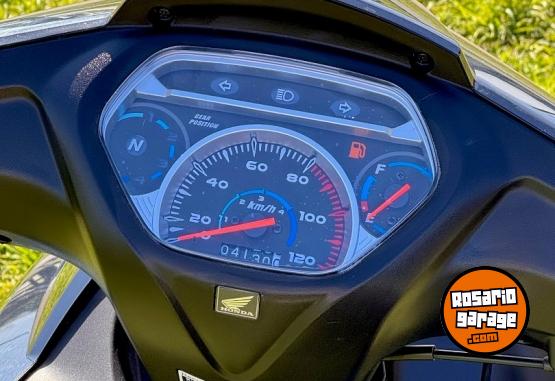Motos - Honda Wave 2022 Nafta 4100Km - En Venta