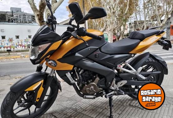 Motos - Bajaj Rouser 200 2014 Nafta 8500Km - En Venta