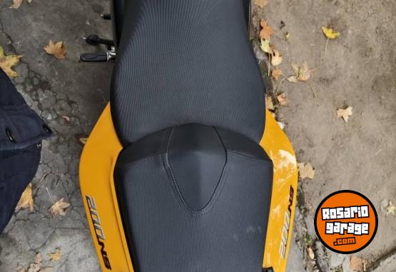Motos - Bajaj Rouser 200 2014 Nafta 8500Km - En Venta