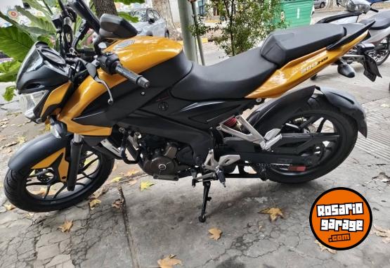 Motos - Bajaj Rouser 200 2014 Nafta 8500Km - En Venta